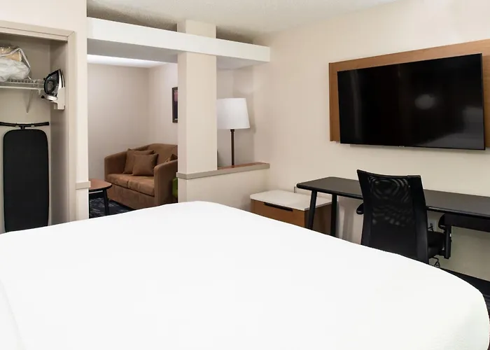 Fairfield Inn & Suites Greensboro Wendover